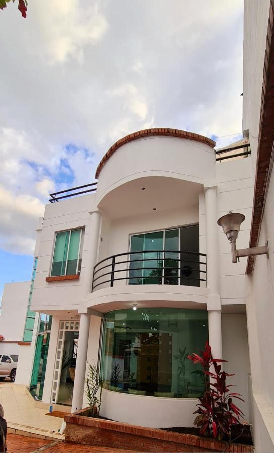 Casaquinta Con Piscina Villa Villeta